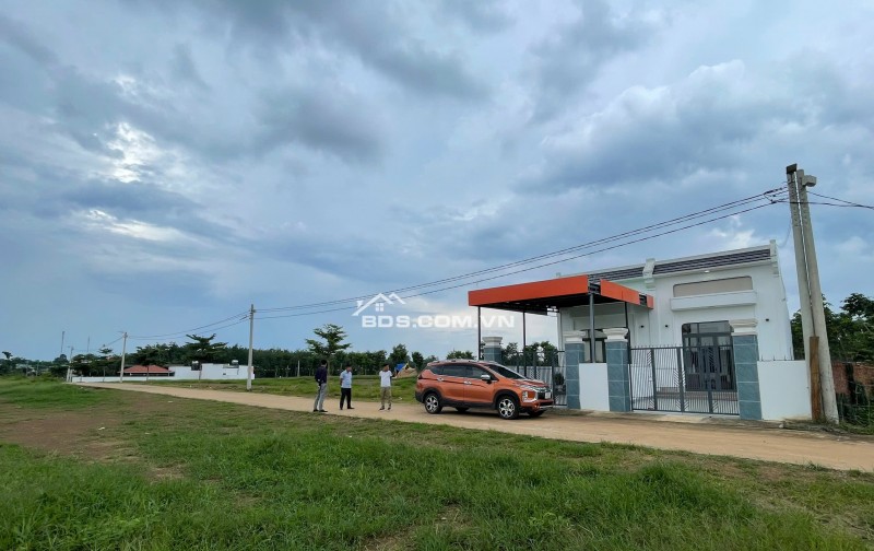 Bán đất nền Phú Riềng, Bình Phước, 298 triệu 200m2 sổ sẵn, ngay 3 KCN 500ha