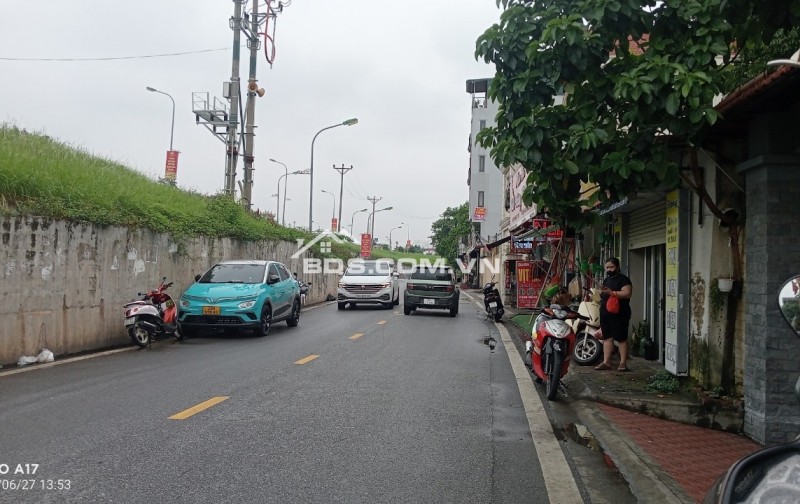 BÁN ĐẤT NGỌC THỤY LÝ SƠN – 94M² – Ô TÔ TRÁNH – VIEW SÂN BÓNG – GẦN PHỐ LÝ SƠN

 Vị trí cực đẹp tại Ngọc Thụy, Long Biên – chỉ vài bước chân ra
