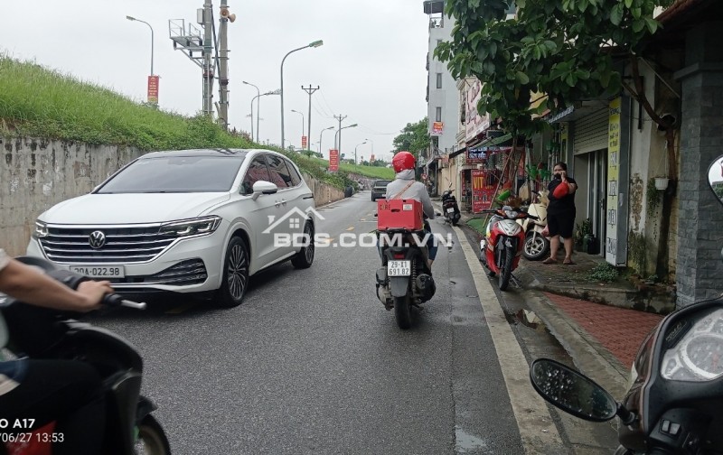 BÁN ĐẤT NGỌC THỤY LÝ SƠN – 94M² – Ô TÔ TRÁNH – VIEW SÂN BÓNG – GẦN PHỐ LÝ SƠN

 Vị trí cực đẹp tại Ngọc Thụy, Long Biên – chỉ vài bước chân ra