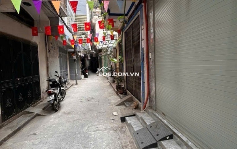 MẶT NGÕ THÔNG KINH DOANH - LÔ GÓC - GẦN Ô TÔ - SỔ VUÔNG NỞ HẬU