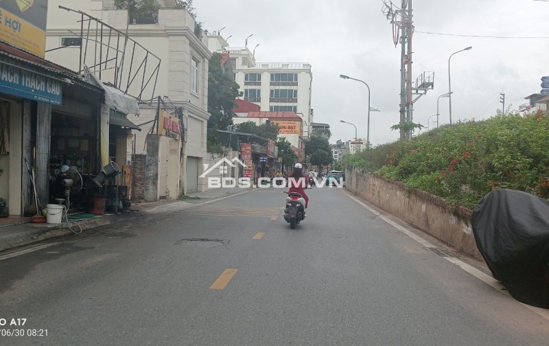  BÁN ĐẤT ĐẸP NGỌC THỤY – THẾ ĐẤT VƯỢNG KHÍ – 329M², MẶT TIỀN 16M – GIÁ 48 TỶ 500 TRIỆU 

 Vị trí: Ngọc Thụy, Long Biên – lô đất nằm trên một