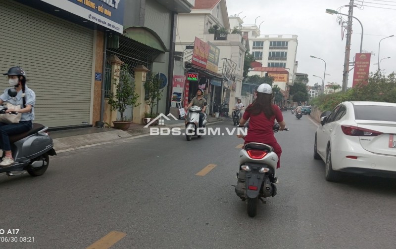  BÁN ĐẤT ĐẸP NGỌC THỤY – THẾ ĐẤT VƯỢNG KHÍ – 329M², MẶT TIỀN 16M – GIÁ 48 TỶ 500 TRIỆU 

 Vị trí: Ngọc Thụy, Long Biên – lô đất nằm trên một