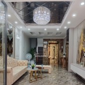 Nhà Đẹp, Thang Máy Võ Thị Sáu, Hai Bà Trưng 40m, 7 tầng, mt4m, giá 17.8 tỷ