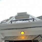 chỉ 5 tỷ nhà Tam Hiệp, Thanh Trì, gần 35m*5 tầng , full công năng - ngõ nông ,gần ô tô.