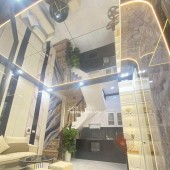 Nhà Đẹp Ở Luôn Đường Hoàng Mai 26m, 5 tầng, mt 5.2m, giá 5.36 tỷ.