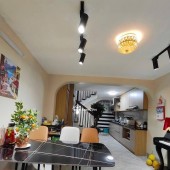 Nhà Đẹp Gần Đường Ô TÔ Trương Định, Hoàng Mai 48/52m, 5 tầng, mt 3.6m, giá 8.8 tỷ.
