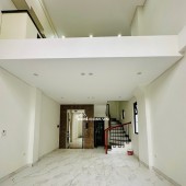 NHÀ THẬT, HÌNH ẢNH THẬT, GIÁ THẬT - THANG MÁY KÍNH - NGÕ NÔNG - CHỈ VIỆC SÁCH VALI VỀ Ở - TRUNG TÂM SÀI ĐỒNG.