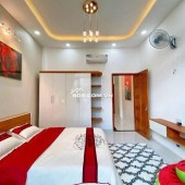 Cần bán gấp nhà 2 lầu ngay trung tâm Thủ Dầu Một