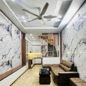 Nhà Xuân Đỉnh 35m, 5 tầng, mặt tiền 3.4m chỉ hơn 8 tỷ!