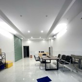 Căn nhà đẹp 2 mặt tiền ngay ngã tư gần đường Minh Mạng, Q.Ngũ Hành Sơn, TP. Đà Nẵng