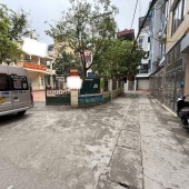 Bán nhà Xuân Đỉnh, sát phố, giá đẹp, thang máy  - dt: 33m2, 7 Tầng thang máy, 5 bước ra ô tô tránh, view triệu đô  - Thiết kế hiện đại, mt bề thế