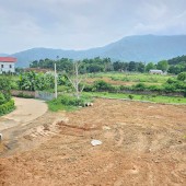 Bán 1813m2 tại Tiến Xuân thế đất cao view thoáng quần thể nghỉ dưỡng giá 9,5tr/1m2