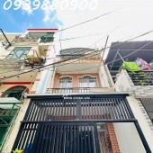 Phú Nhuận, sát mặt tiền - 40m2 - 6,45Tỷ TL