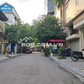 Bán nhà mặt phố Võ Chí Công, Tây Hồ 26,5 tỷ, 48m2, 8PN, 8WC, LÔ GÓC