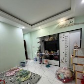 BÌNH TÂN - HXH ĐỔ CỬA  - 36 M2 - NHÀ 5 TẦNGT - SỔ VUÔNG A4 - ÀN CÔNG ĐỦ - 4 TỶ3  130.// Lê Đình Cẩn Tân Tạo Bình Tân  + diện tích : 4x9