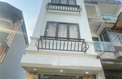 4 tỷ nhà Ngọc hồi, Thanh Trì, 40m2 xây 3 tầng , full công năng - ngõ nông ,gần ô tô.