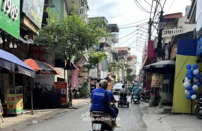 Nhỉnh 8 Tỷ -  Víp Quận Hoàng Mai - Thang Máy - Full Nội Thất - Gần Phố - 35m, 6 Tầng.