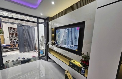 Hiếm ! Nhỉnh 9 Tỷ - Trung Tâm Quận Đống Đa - Gần Phố - Full Nội Thất - 51m, 4 Tầng.