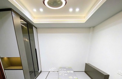 Nhà Đẹp Dòng Tiền, Đường Hoàng Mai 50m, 7 tầng, mt 4.3m, giá 14.8 tỷ.