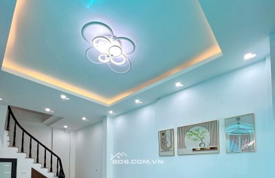 Nhà Đẹp Chợ Khâm Thiên, Đống Đa 39m, 5 tầng, mt 3,5m, giá 7.65 tỷ.