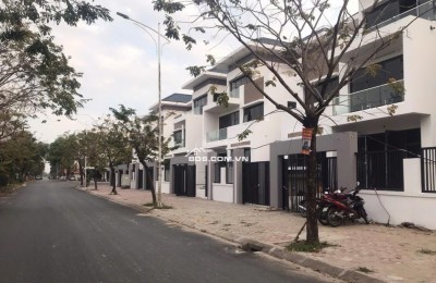 Bán nhà Lê Lợi,HĐ HN,kinh doanh , ô tô, thang máy,wiu đẹp , dt39m2,giá 9 ty