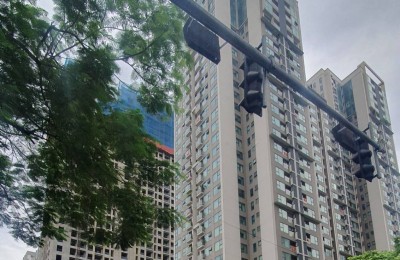 Bán chung cư 63 Ngụy Như Kon Tum, 76m2, 5.5tỷ