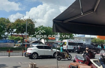 CHUYỂN NHƯỢNG NHÀ 4 TẦNG MỚI – FULL NỘI THẤT – Ở NGAY – HẺM XE HƠI