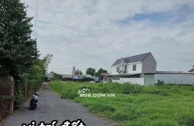 Bán đất xã Trảng Bom, cách Nguyễn Hoàng 50m, giá 850 triệu