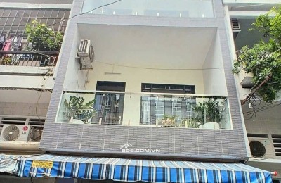 Nhà cần bán gấp giá 1ty170tr Sổ hồng riêng 100% mua bán công chứng nhanh trong ngày. DT 90m2 hoàn công 130m2,toạ lạc Xã Tân Túc,Huyện Bình Chánh HCM