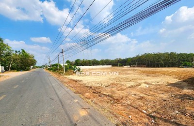 BÁN GẤP 1250M2 SẴN THỔ CƯ SÁT BÊN CHỢ, TRƯỜNG HỌC ĐƯỜNG THÔNG VÀO KCN ĐÔNG DÂN. GIÁ 210TR/SỔ