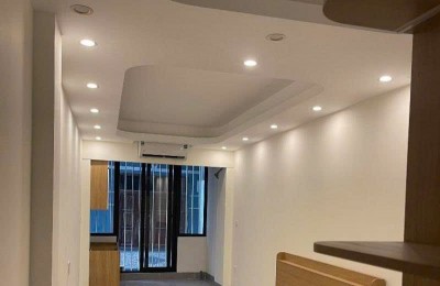 Nhà Tây Hồ – Ngõ thông,Nhà 6 tầng thang máy  full công năng! Có 8.1 tỷ! Diện tích 43m!