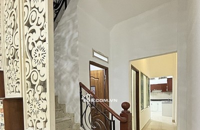 CHỈ 11.7 TỶ – BÁN ĐẤT TẶNG NHÀ 2 TẦNG – HẺM XE HƠI NGUYỄN XÍ – P13, BÌNH THẠNH
