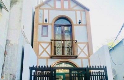 Bán căn nhà Linh Tây Thủ Đức – 1 trệt 1 lầu – ngay Kha Vạn Cân – giá 3.4 tỷ