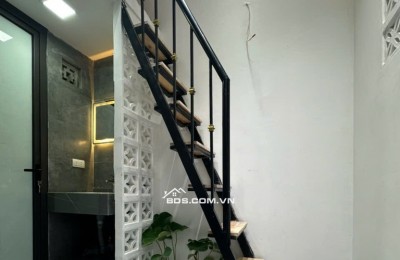 TẬP THỂ T1 - CÁCH MẶT PHỐ 10M - CHỦ TẶNG FULL NỘI THẤT - KHÁCH CHỈ CẦN MANG VALI VỀ Ở