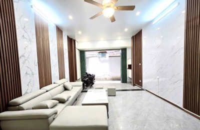 Bán nhà riêng tại Phường Quan Hoa, Cầu Giấy, Hà Nội diện tích 72m2 giá 13 Tỷ