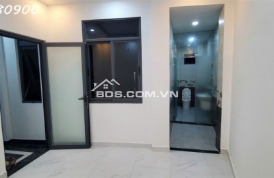 Phú Nhuận, sát mặt tiền Huỳnh Văn Bánh - 6,85Tỷ TL.