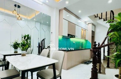 BÁN GẤP NHÀ HUỲNH TẤN PHÁT  - 3 TẦNG  - 49,5M2 - TẶNG FULL thiết kế bên trong - 4TỶ5