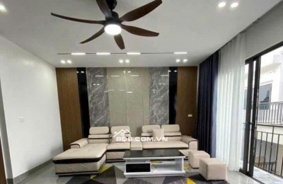NHỈNH 10 TỶ SIÊU HIẾM TẠI ÁI MỘ CẬN KỀ ĐƯỜNG HỒNG TIẾN