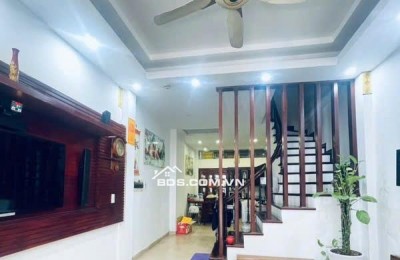 Bán Gấp Nhà Thụy Khuê Tây Hồ - Ô Tô Đỗ Cửa, Thiết Kế Hiện Đại, 40m2 Giá Chỉ Hơn 9 Tỷ!