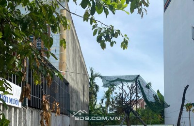 MẶT TIỀN ĐƯỜNG HOÀNG DIỆU KINH DOANH BUÔN BÁN GIÁ RẺ