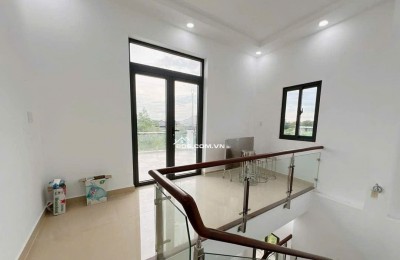  CẦN BÁN NHÀ 1 TRỆT 1 LẦU – KHU VỰC BỜ CHÙA, BÌNH CHÁNH – GẦN KDC – GIÁ TỐT CHỈ 1 TỶ 300 TRIỆU