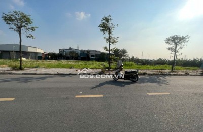 Tọa lạc tại Bảo Long New City, Hương Mạc, Từ Sơn, Bắc Ninh, đất nền này có diện tích 100m2 và giá bán 4,1 tỷ 
 Đây là cơ hội tuyệt vời  Diện tích: