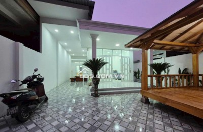 Bán Nhà Vườn Nghĩ Dưỡng 220m2 Đường Xe Tải Phạm Thị Giây Hóc Môn