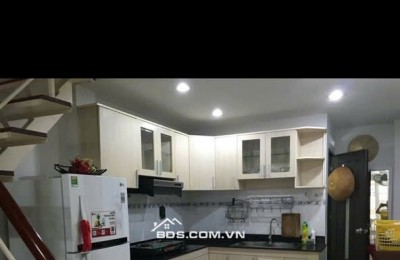 Bán nhà hoặc cho thuê nhà TK18/22 Nguyễn Cảnh Trân, Q1