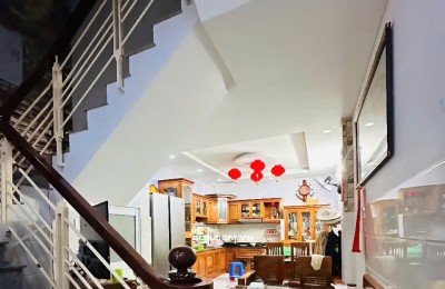 NGỠ KHÔNG CÓ NHÀ 4 TẦNG, NHỈNH 7 TỶ
AI NGỜ CÓ CĂN QUÁ ĐẸP, HXH, GẦN NGÃ 4 ÂU CƠ vs LẠC LONG QUÂN (TB).