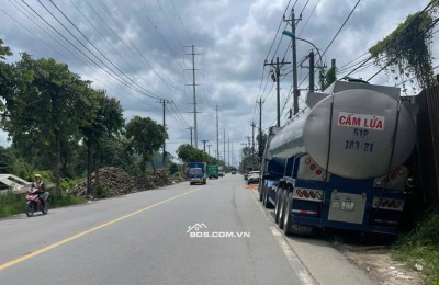 Bán nhà mặt tiền 18x68m giá 22 tỷ Đường Đặng Công Bỉnh
