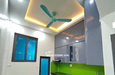 Siêu phẩm hơn 9 Tỷ, ngõ thông Vũ Tông Phan, 2 thoáng, kinh doanh, cách ô tô 10m