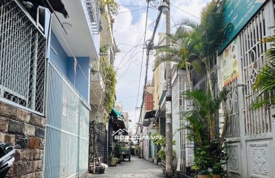 BÁN NHÀ GẦN CHỢ XÓM MỚI – HẺM THÔNG – NGANG 5.2M – 3 TẦNG BTCT – GẦN MẶT TIỀN – GIÁ TỐT CHỈ 6.7 TỶ