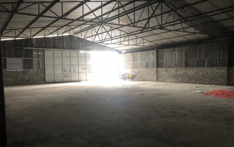 Nhà xưởng cho thuê 1300m2 Gần Tô Ngọc Vân Quận 12