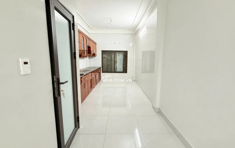 NHÀ ĐẸP Lĩnh Nam 50m2, 4 Tầng, Sổ Đỏ, Giá TỐT - Gọi Xem Ngay!
